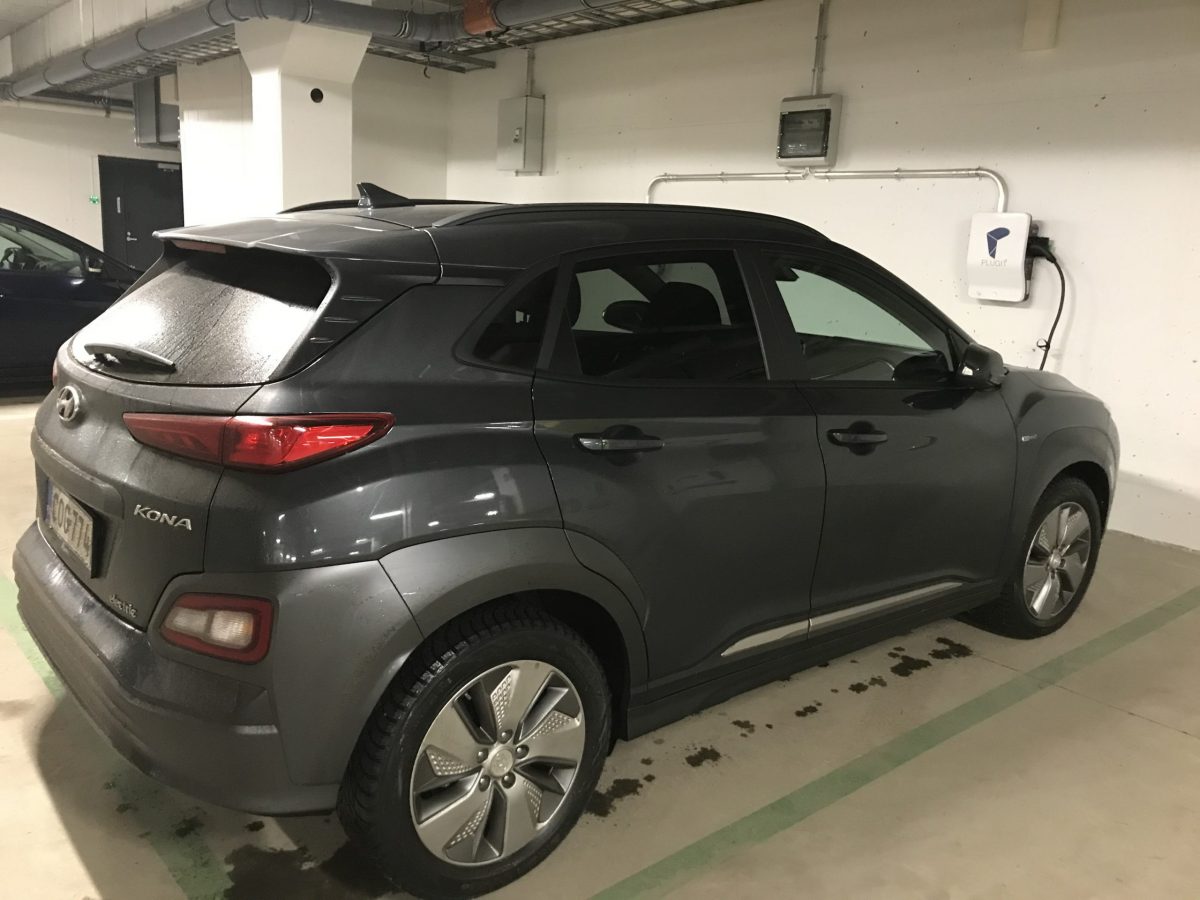 Sähköauto lataus latauspiste